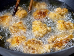 DẦU ĂN VÀ NHỮNG LƯU Ý KHI TÁI SỬ DỤNG